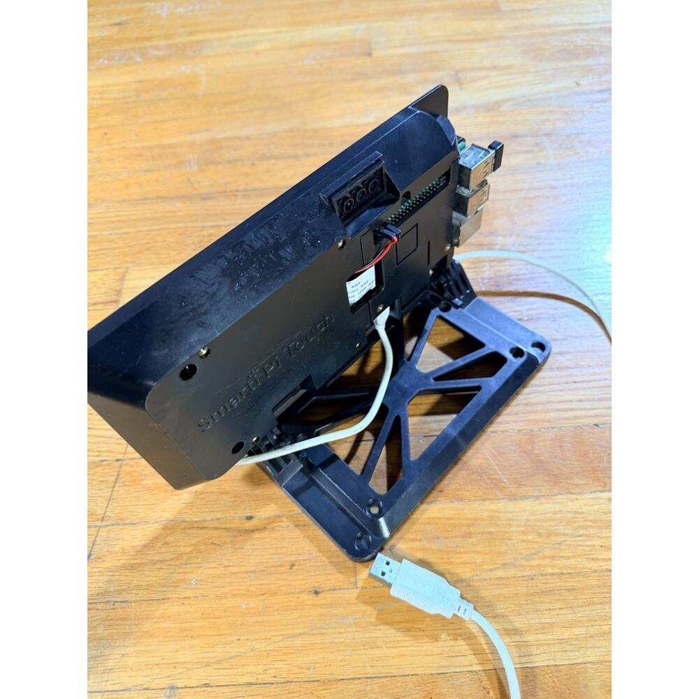 Raspberry Pi Computer with 7" Touchscreen & SmartiPi Touch Case Stand - Picture 8 of 9